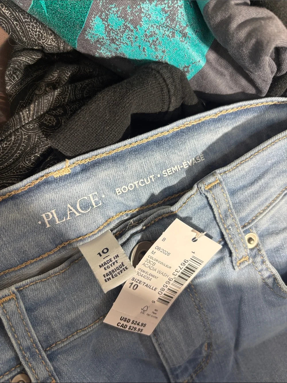 The children’s place size 10 NWT jeans